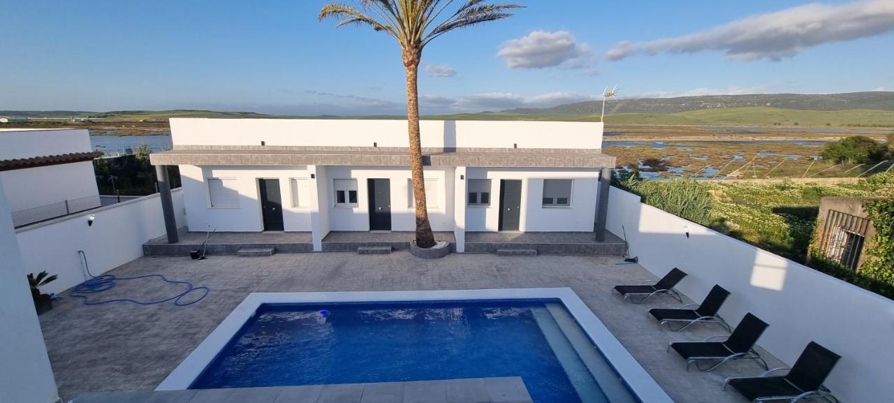 Apartamentos La Playa Barbate Buitenkant foto