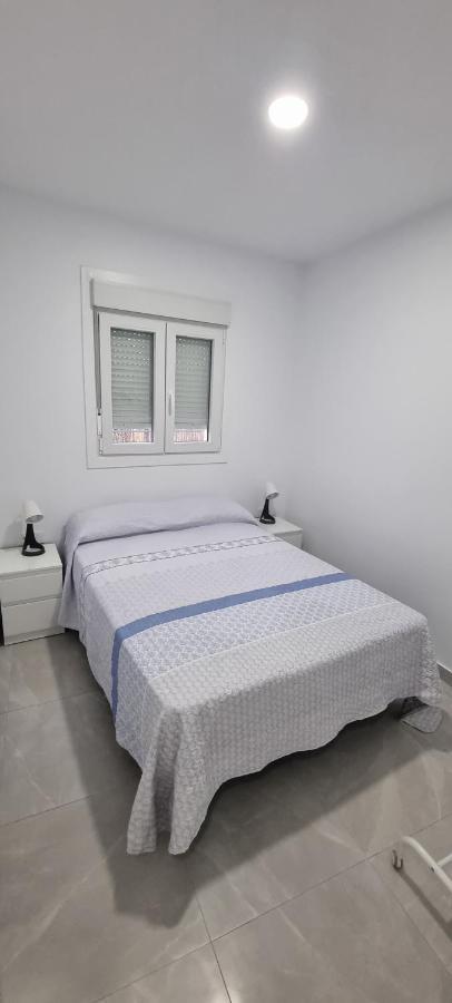 Apartamentos La Playa Barbate Buitenkant foto